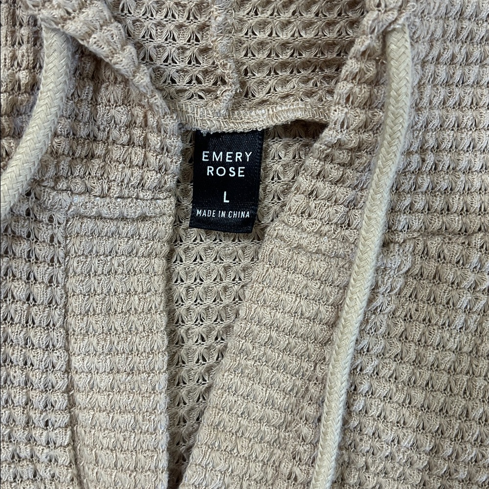 Sweater - Picture 6 of 6